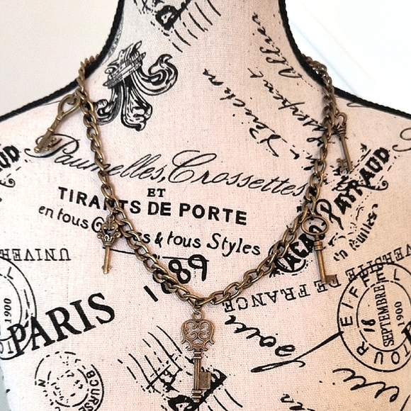 Brass Chain With Key Charms. Versatile. New - Picture 1 of 9